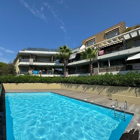 L'Appart Ideal Famille, Terrasse, Piscine, Plage Villeneuve-Loubet Exterior photo